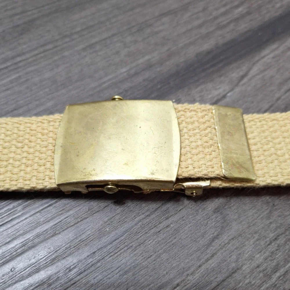 Unbranded vintage military